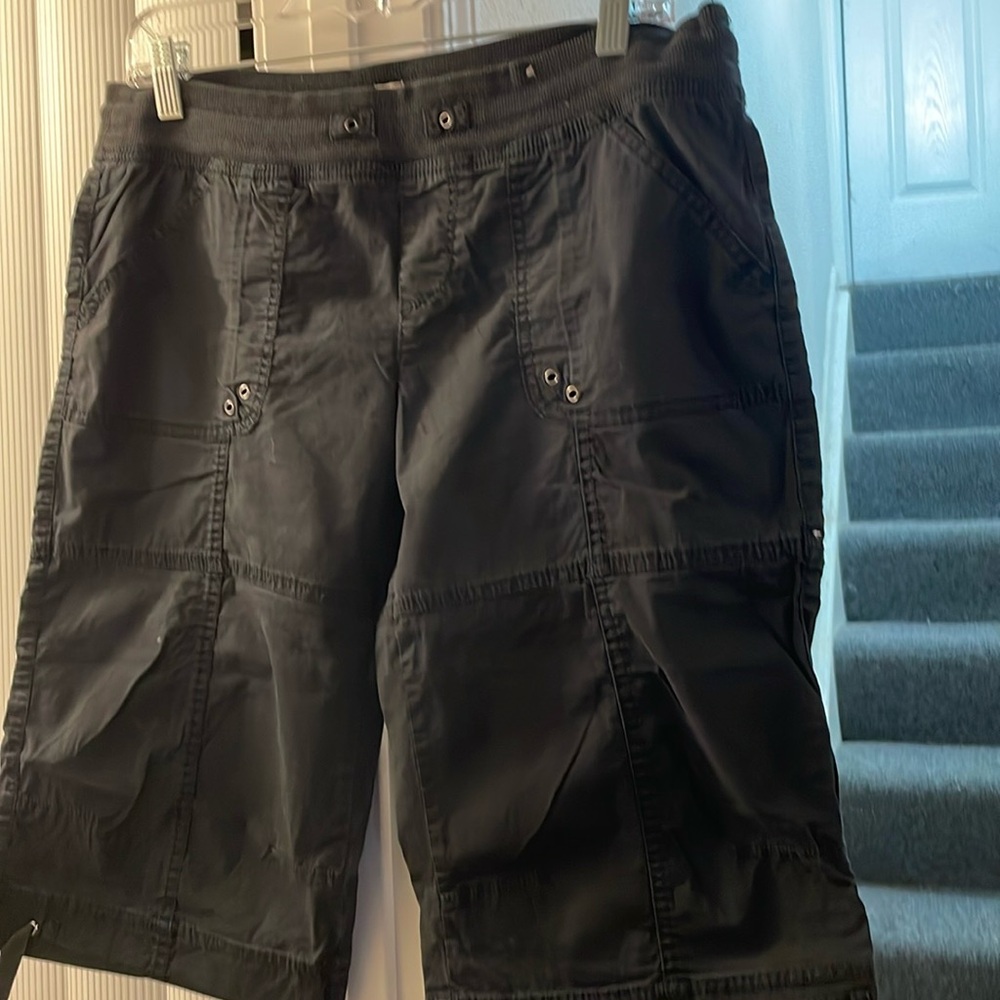 ON capri shorts